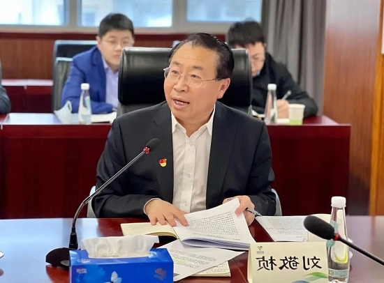 1681826818699075880.jpg f1.jpg