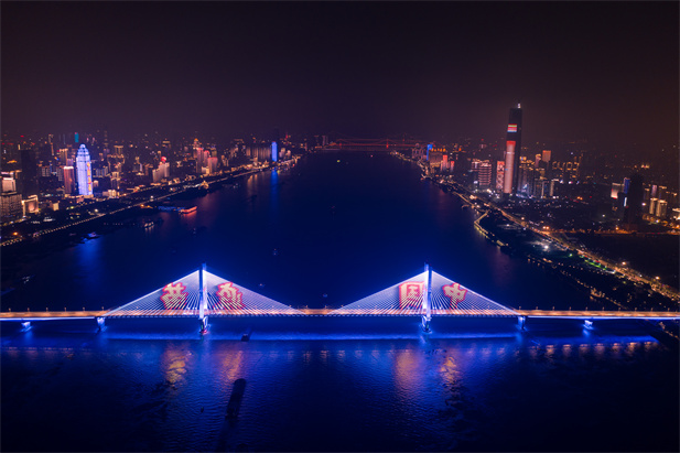 2020年2月28日上午，竞技宝
中国生物武汉生物制品研究所新冠灭活疫苗正式上市，成为国内第三个、中国生物第二个获批附条件上市的新冠疫苗。.jpg