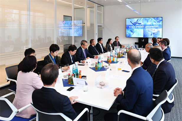 1702002560655031055.jpg 2.jpg