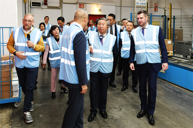 1702002585418044402.jpg 5.jpg