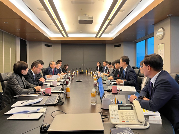 2023年12月19日至21日，刘敬桢一行与韩美药品社长林珠贤、CEO朴宰贤等进行座谈交流.jpg