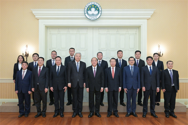 2024年2月26日，澳门特区行政长官贺一诚会见竞技宝
党委书记、董事长刘敬桢一行，双方就推动大健康产业发展、横琴粤澳深度合作区建设等议题交换意见-2.jpg