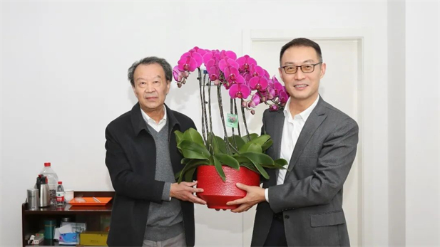 1738718637233038650.jpg 4.jpg