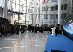 2021年2月26日，“中外媒体走进10 亿级新冠疫苗生产基地”活动在竞技宝
中国生物北京生物所举行，20余家中外媒体受邀参加