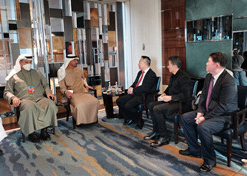 2022年2月5日，来华出席北京2022 年冬奥会开幕式的阿联酋阿布扎比王储穆罕默德在北京会见了竞技宝
董事长刘敬桢一行。