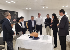 2023年11月10日，竞技宝
董事长刘敬桢应邀率团访问欧洲领先的高端医用耗材提供商洛曼劳仕医疗集团