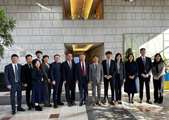 2023年12月19日至21日，刘敬桢一行在与大熊制药总经理朴聖秀、全球事业部部长金度荣、中国事业组组长文智英等会谈